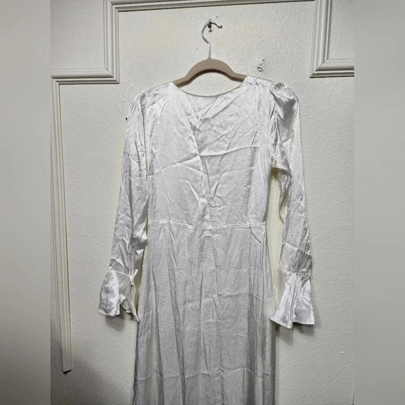 Lulus Elegant Celebration White Satin Long Sleeve Slip Maxi Dress XL Wedding - Picture 11 of 12